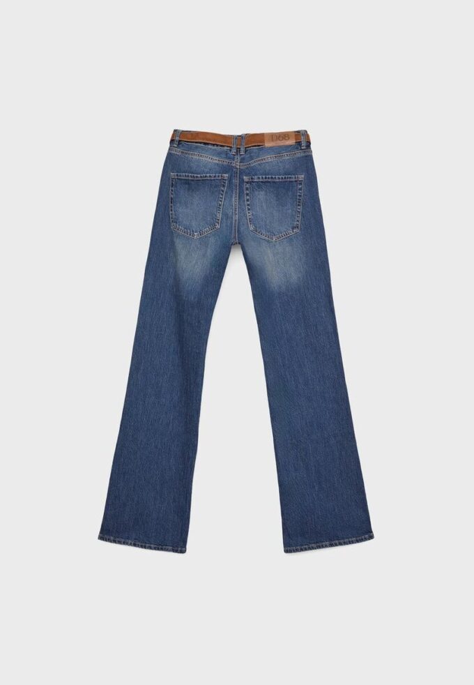 D68 Boot-Cut-jeans med bälte