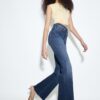 D74 Flared Jeans med slits