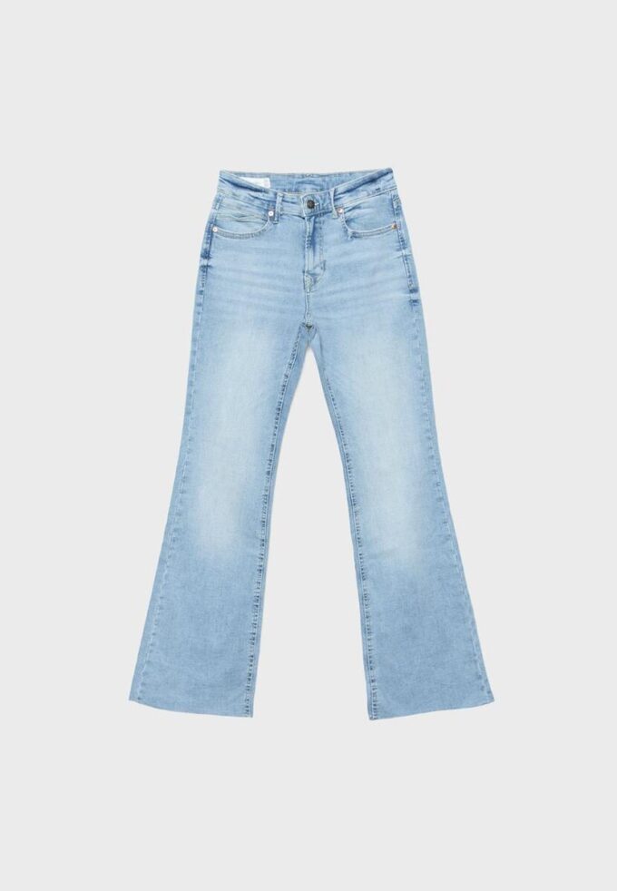 D74 Flared Jeans med slits D74 Flared Jeans med slits