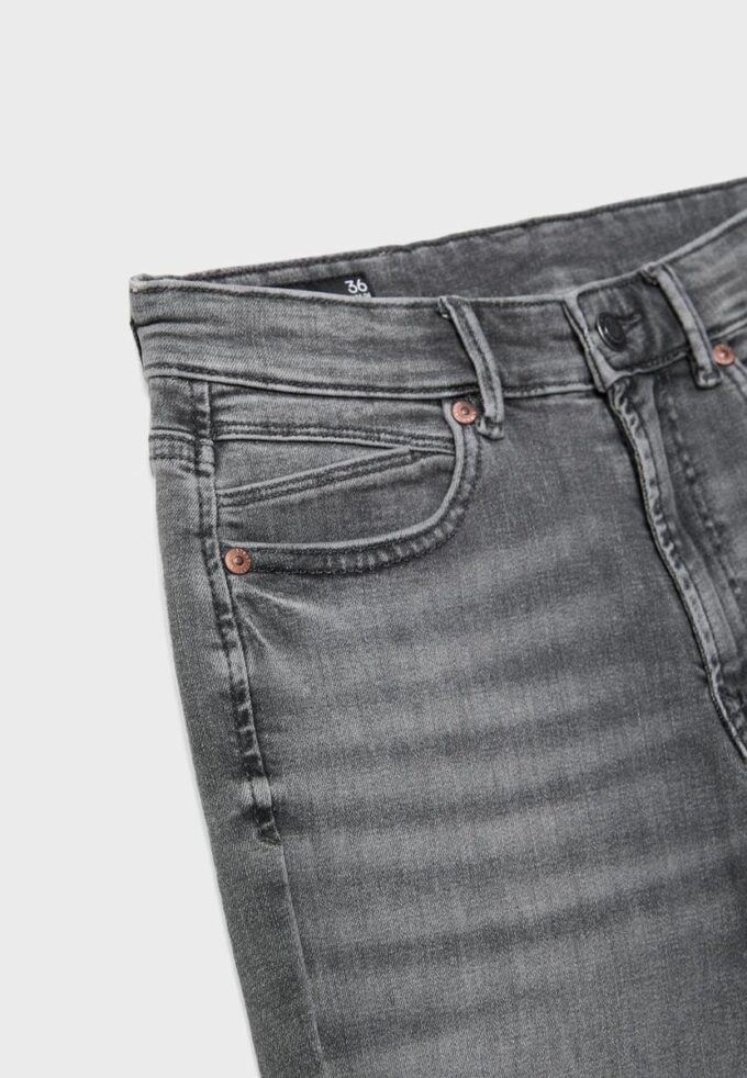 D74 Flared Jeans med slits