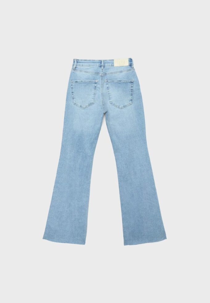 D74 Flared Jeans med slits D74 Flared Jeans med slits