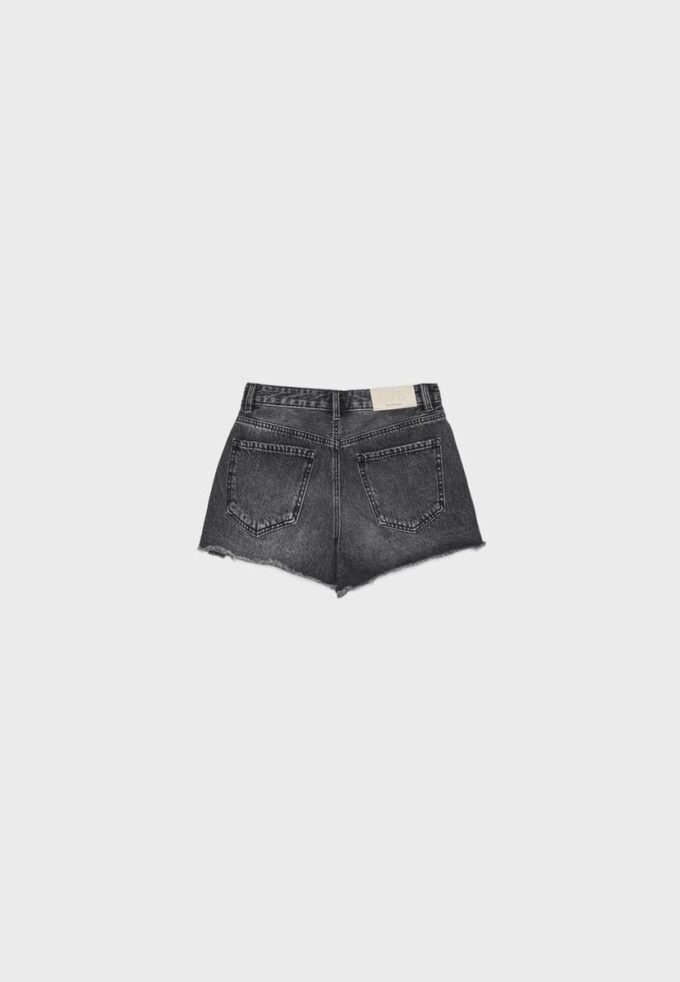 D75 Shorts i slitna jeans D75 Shorts i slitna jeans