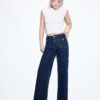 D77 Minimalistiska jeans med fickor D77 Minimalistiska jeans med fickor