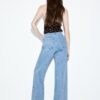 D77 Minimalistiska jeans med fickor D77 Minimalistiska jeans med fickor