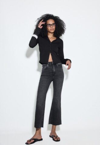 D78 Korta Flared jeans
