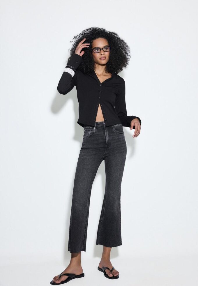 D78 Korta Flared jeans