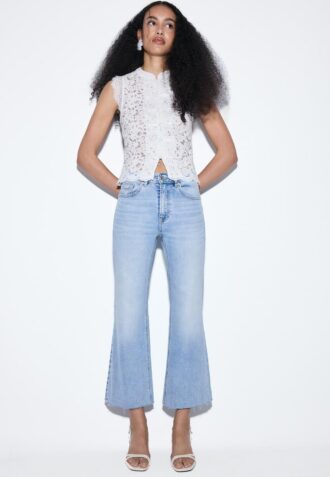 D78 Korta Flared jeans