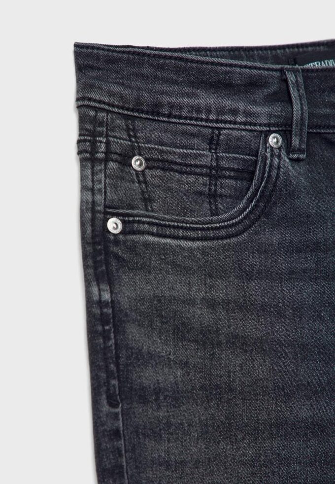 D78 Korta Flared jeans
