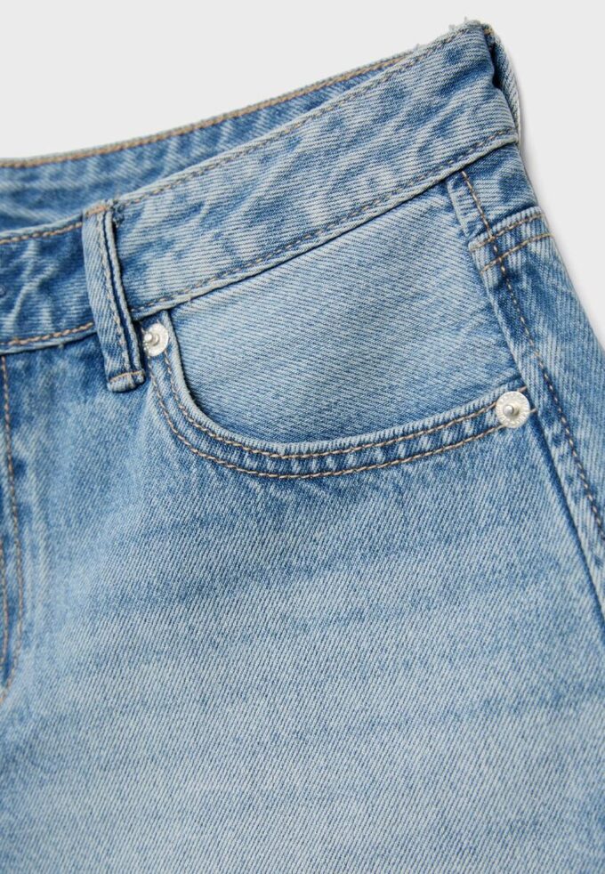 D79 Shorts med låg midja D79 Shorts med låg midja