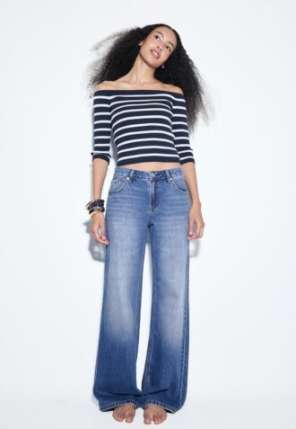 D91 Lågmidjade jeans med Wide Leg