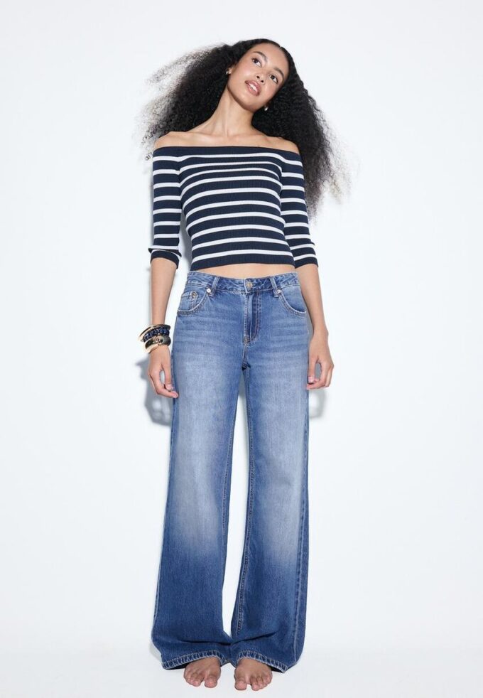 D91 Lågmidjade jeans med Wide Leg D91 Lågmidjade jeans med Wide Leg