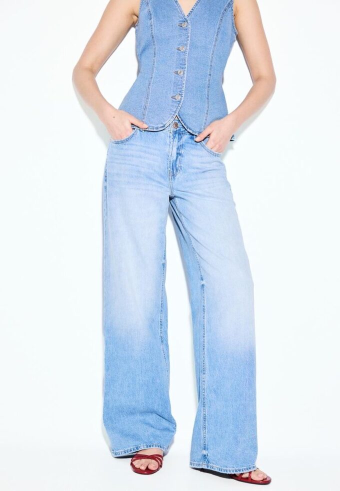 D91 Lågmidjade jeans med Wide Leg D91 Lågmidjade jeans med Wide Leg