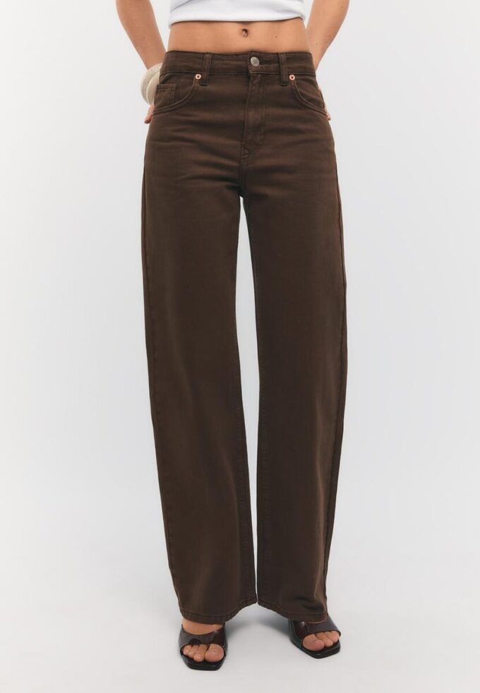 D92 Raka jeans med vida ben