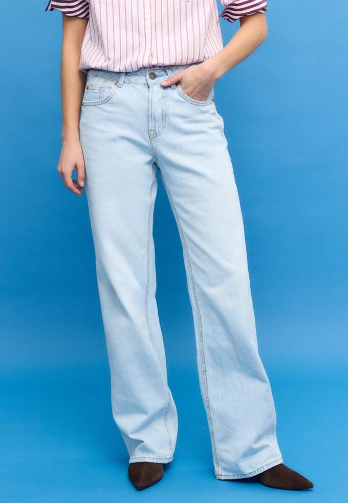 D92 raka jeans med Wide Leg D92 raka jeans med Wide Leg