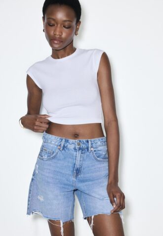 D93 Långa jeansshorts