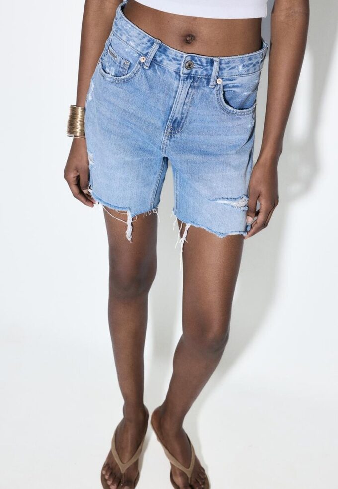 D93 Långa jeansshorts