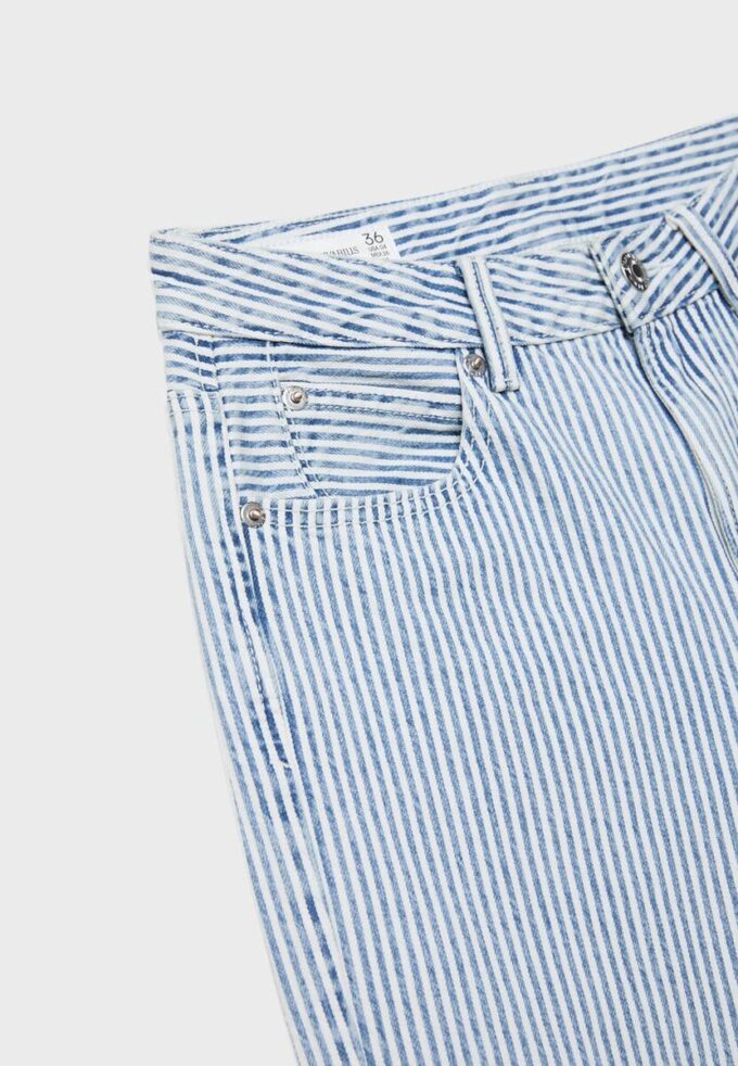 D98 Jeans med raka ben D98 Jeans med raka ben