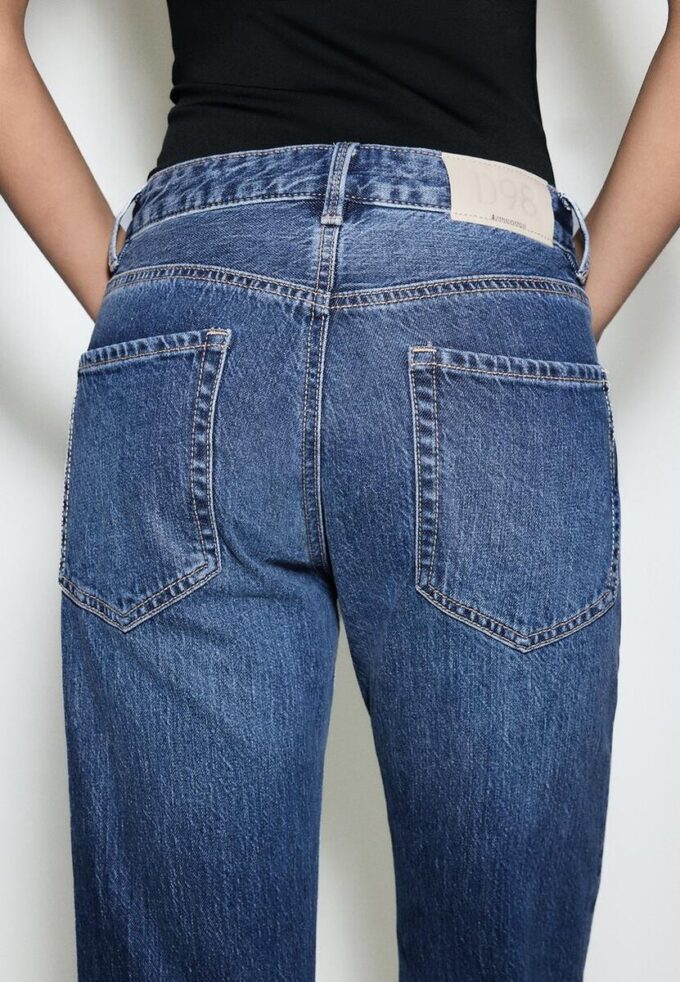 D98 Jeans med raka ben
