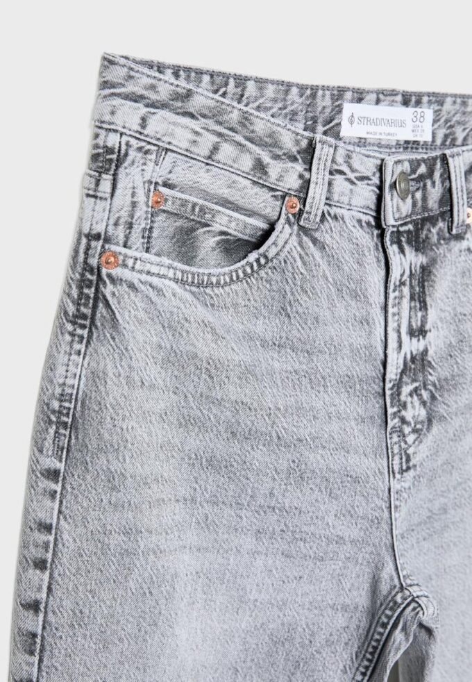 D98 Jeans med raka ben D98 Jeans med raka ben