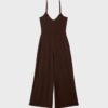 Flödande jumpsuit med spaghettiband
