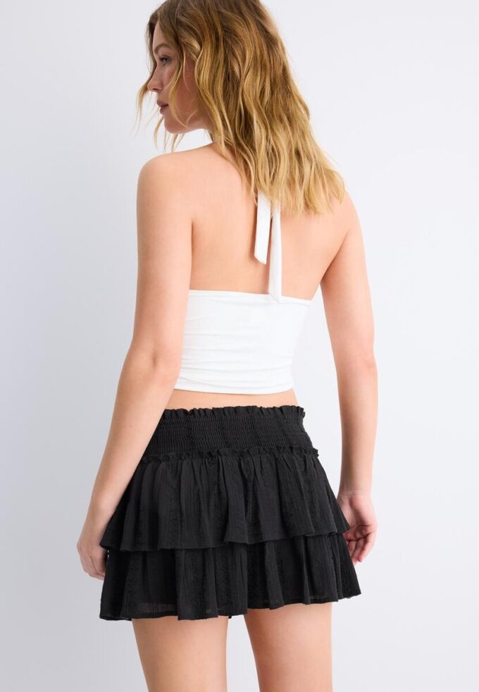 Flödande skort med volanger Flödande skort med volanger