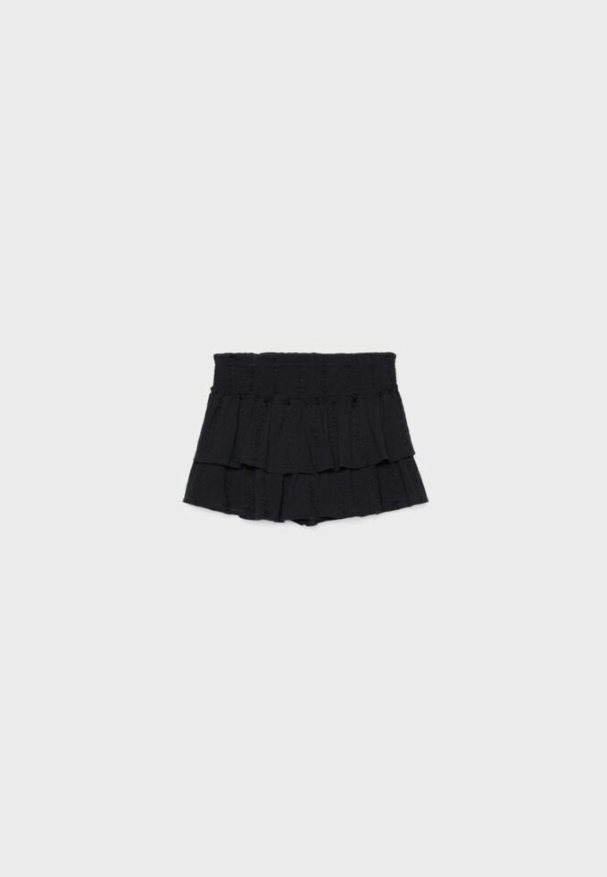 Flödande skort med volanger Flödande skort med volanger