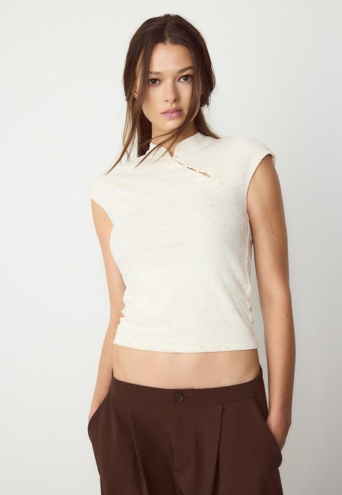 Flockad T-shirt i Qipao-stil Flockad T-shirt i Qipao-stil