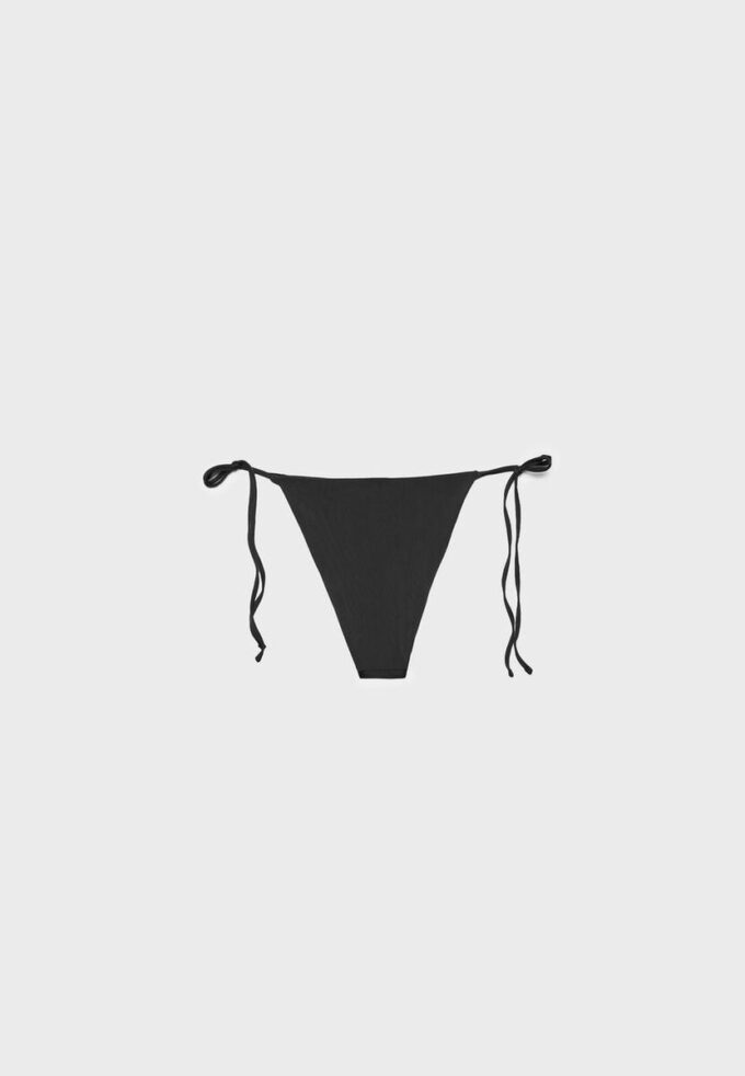 Glittrande brasilianska bikinitrosor Glittrande brasilianska bikinitrosor