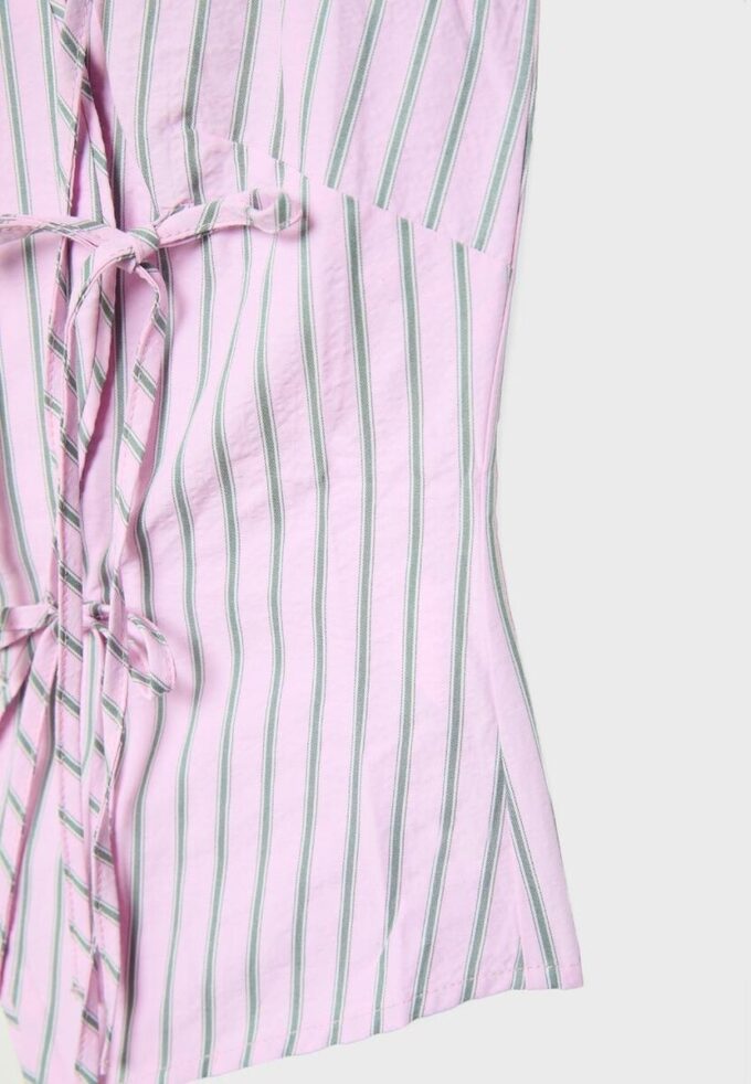 Halterneck-toppar i qipao-stil med halvskrynklig knut
