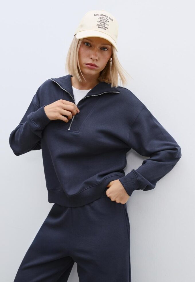 Höghalsad sweatshirt med dragkedja Höghalsad sweatshirt med dragkedja