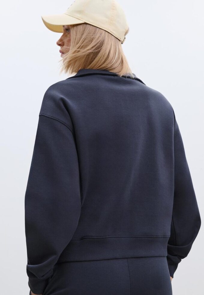 Höghalsad sweatshirt med dragkedja Höghalsad sweatshirt med dragkedja