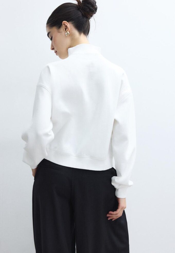 Höghalsad sweatshirt med dragkedja Höghalsad sweatshirt med dragkedja