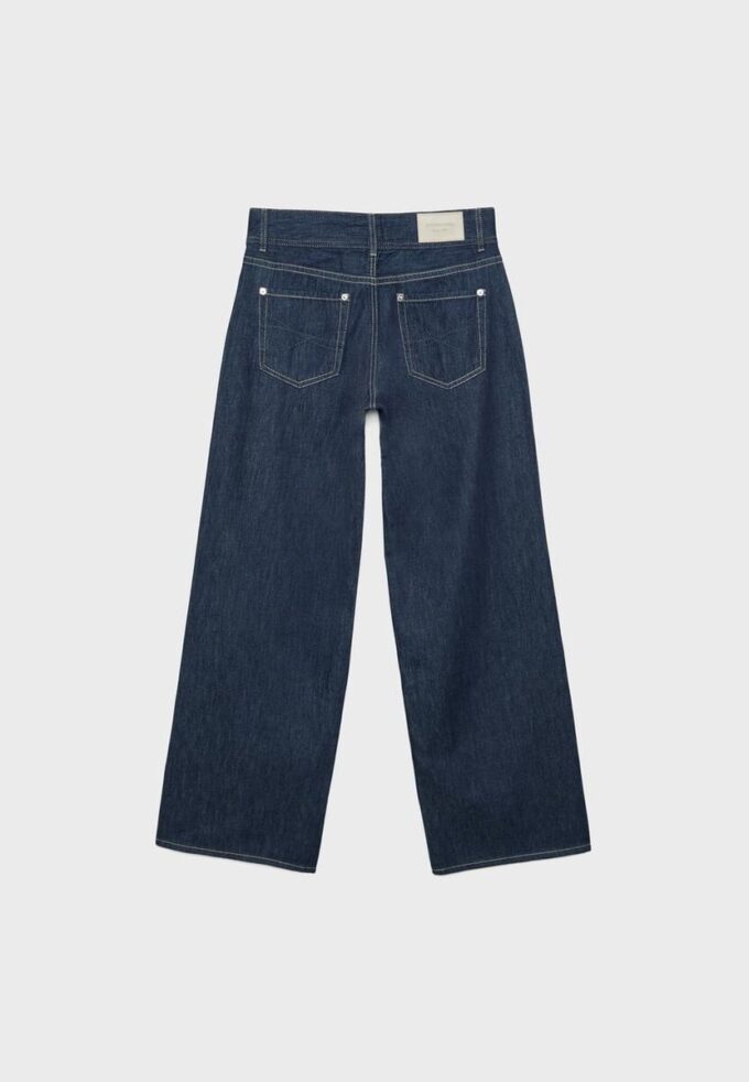 Jeans med låg midja och dubbla knappar Jeans med låg midja och dubbla knappar
