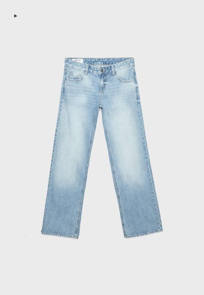 Jeans med låg midja och raka ben Jeans med låg midja och raka ben