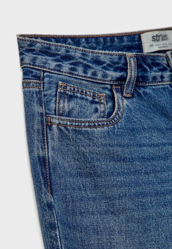 Jeans med låg midja och raka ben