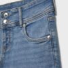Jeans med låg midja och smal passform