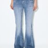 Jeans med låg midja och sömfickor Jeans med låg midja och sömfickor