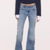 Jeans med låg midja och utsvängda ben Jeans med låg midja och utsvängda ben