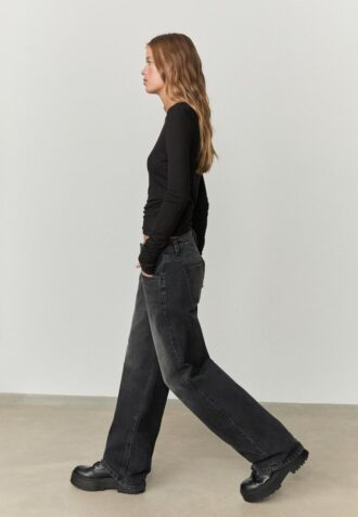 Jeans med lågt midja och Wide Leg-ben