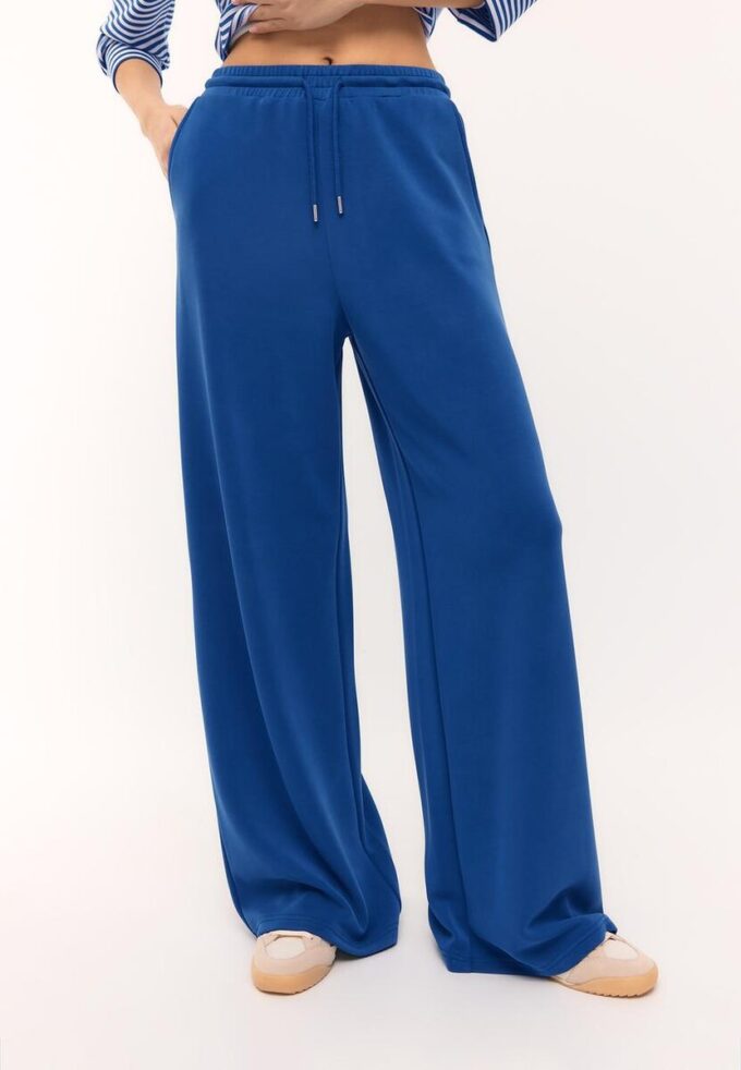 Joggingbyxor i palazzo-modell med Soft Touch-känsla Joggingbyxor i palazzo-modell med Soft Touch-känsla