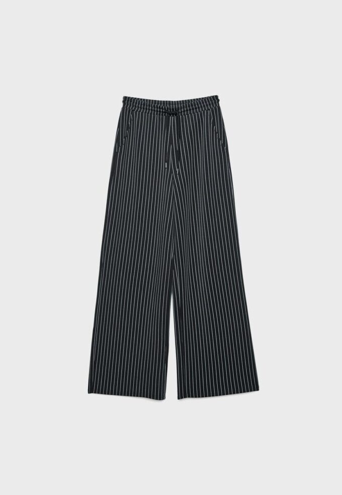 Joggingbyxor i palazzo-modell med Soft Touch-känsla Joggingbyxor i palazzo-modell med Soft Touch-känsla