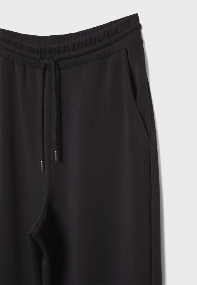 Joggingbyxor i palazzo-modell med Soft Touch-känsla Joggingbyxor i palazzo-modell med Soft Touch-känsla