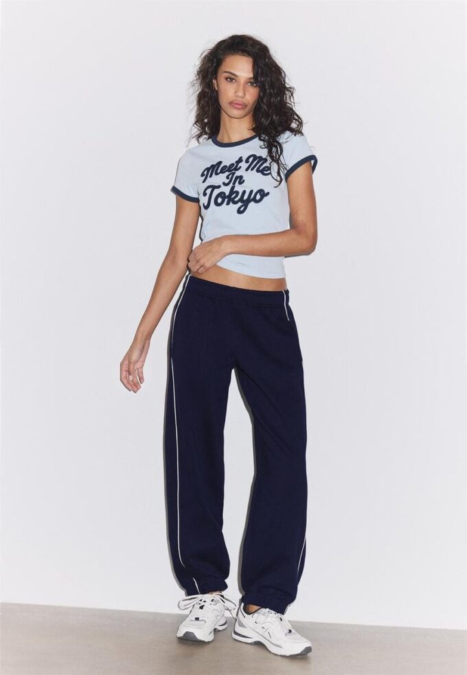 Joggingbyxor med piping