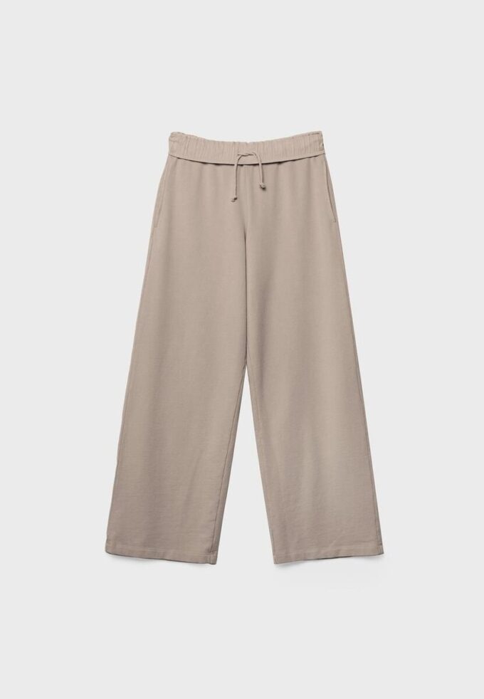 Joggingbyxor med raka ben och tvättad effekt Joggingbyxor med raka ben och tvättad effekt