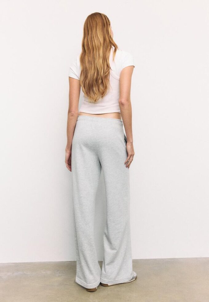 Joggingbyxor med Wide Leg Joggingbyxor med Wide Leg