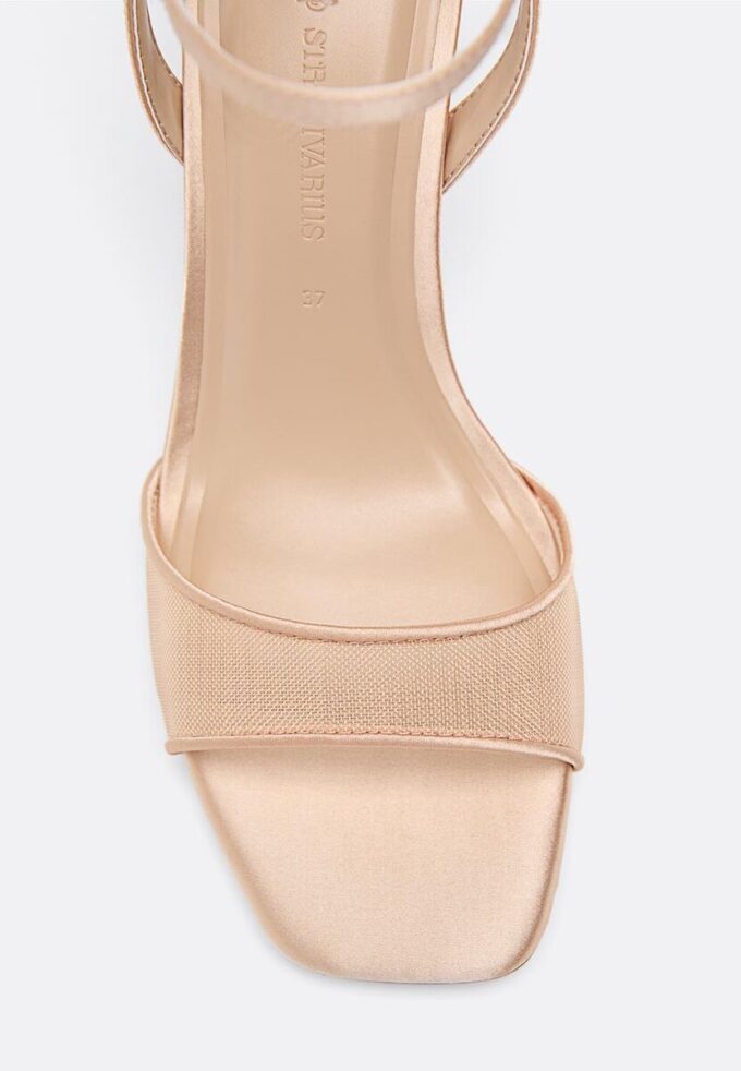 Klacksandaler med stilettklack i mesh Klacksandaler med stilettklack i mesh