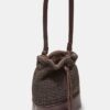 Kontrastfärgad virkad crossbody-väska