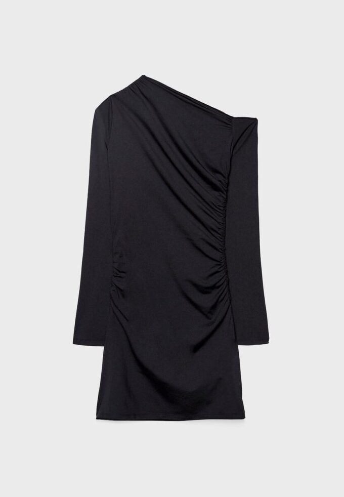 Kort asymmetrisk klänning