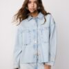 Kort denimskjorta med nitar Kort denimskjorta med nitar