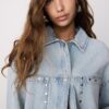 Kort denimskjorta med nitar Kort denimskjorta med nitar